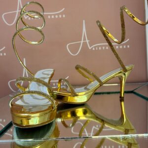 Sandália Egípcia dourado metal verniz com prata. Salto 8cm agulha.